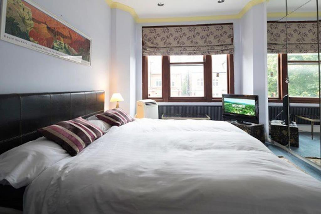 Stunning Three Bed In West Hampstead Lejlighed London Eksteriør billede